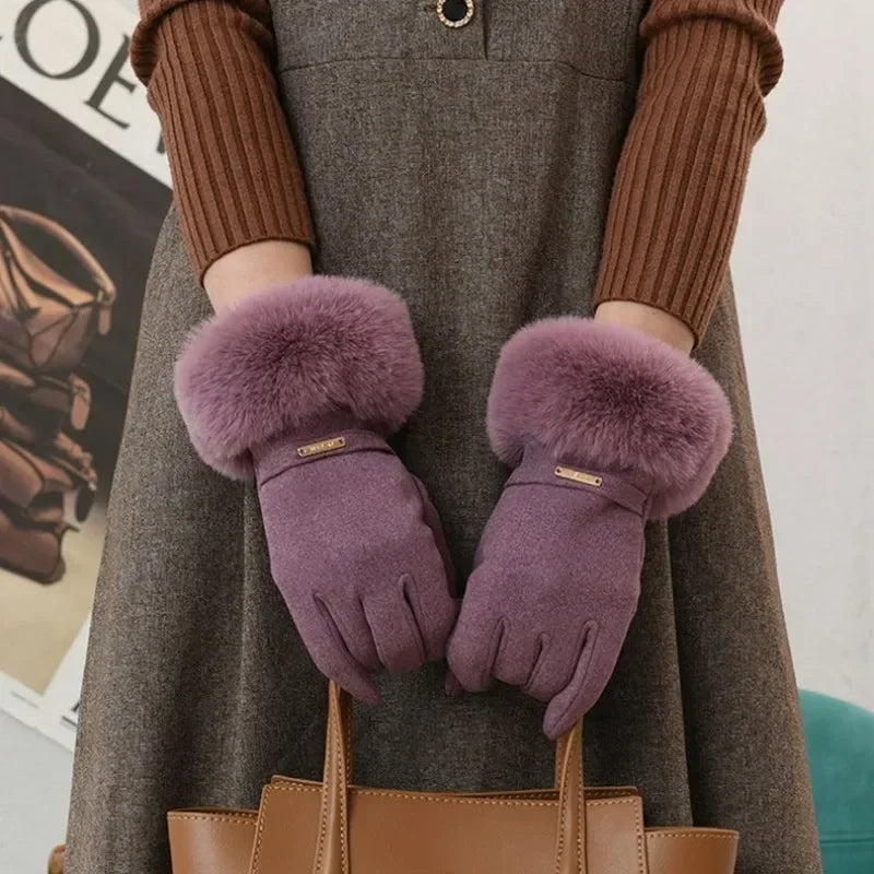 The Elara Fur Gloves