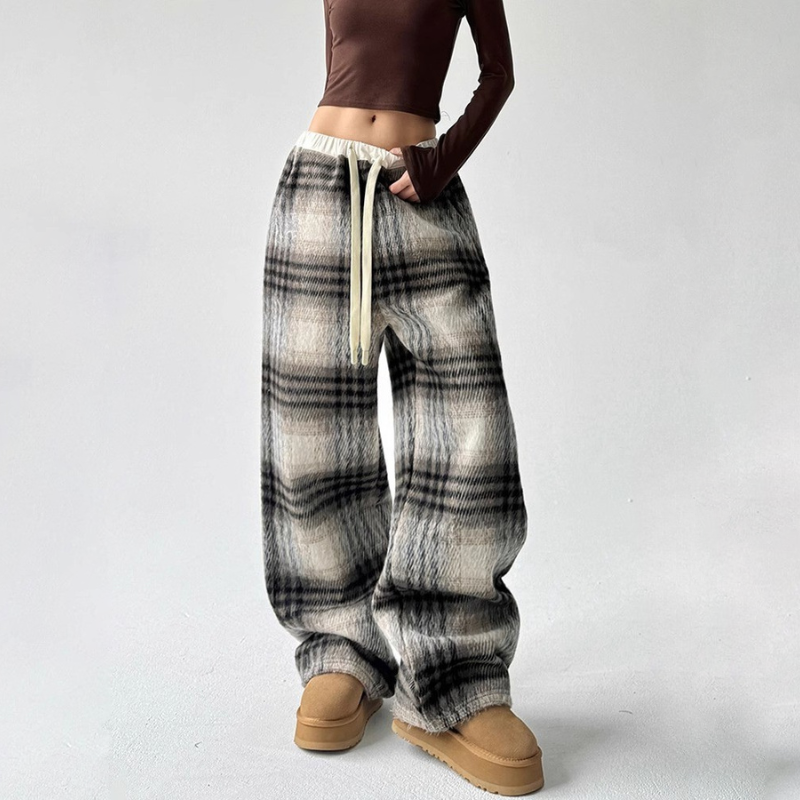 Willow Plaid Sweatpants