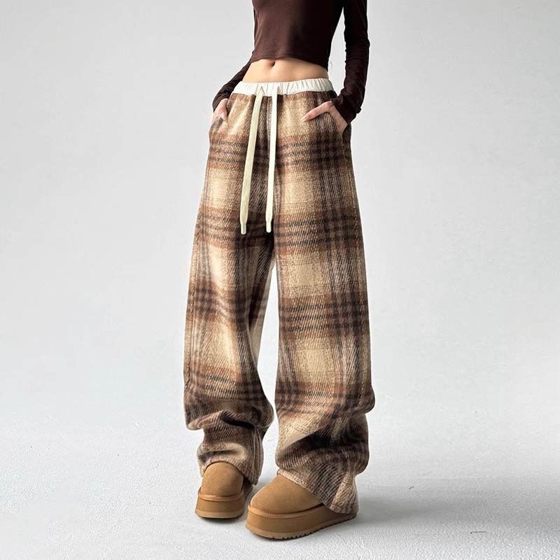 Willow Plaid Sweatpants