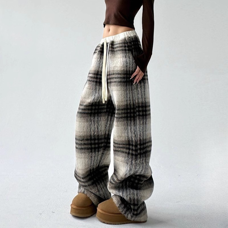 Willow Plaid Sweatpants