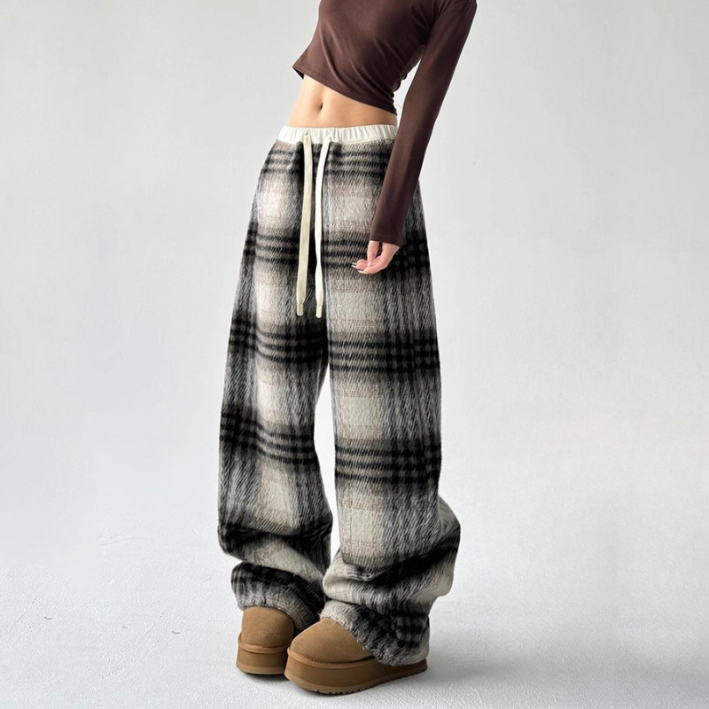 Willow Plaid Sweatpants